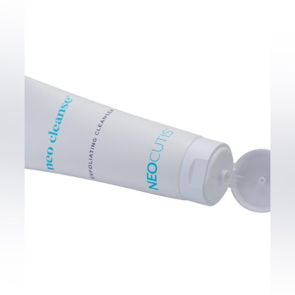NEO CLEANSE® EXFOLIATING 125ML - Picture 2 of 3